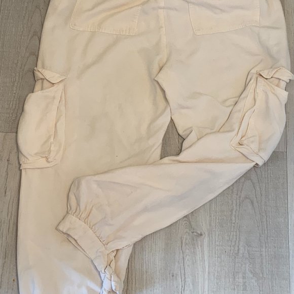 ZARA CARGO PANTS W/TIE BOTTOMS LARGE - Picture 3 of 5